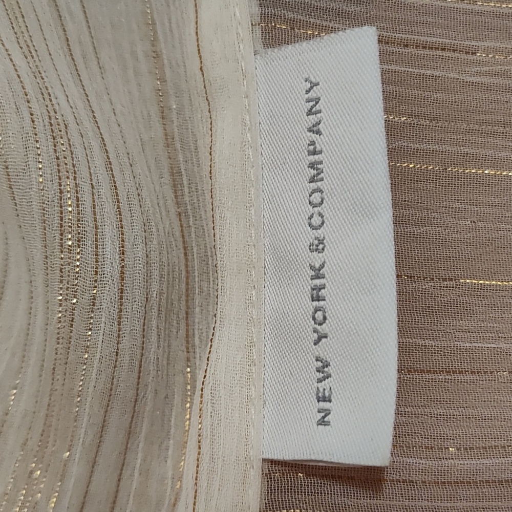 New York & Company Sheer Sleeveless Tie Neck Top Cream Gold Twee Metallic XS - Picture 8 of 10